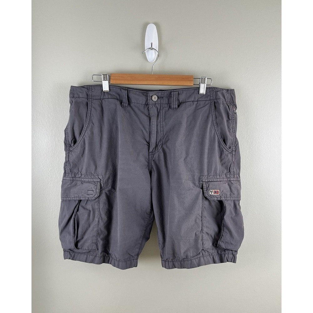 NAPAPIJRI Men's Y2K Cargo Shorts Gray Sz‎ 36 Waist Active Snap Pockets